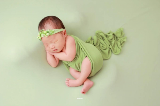 南宁宝宝趴着睡是积食吗